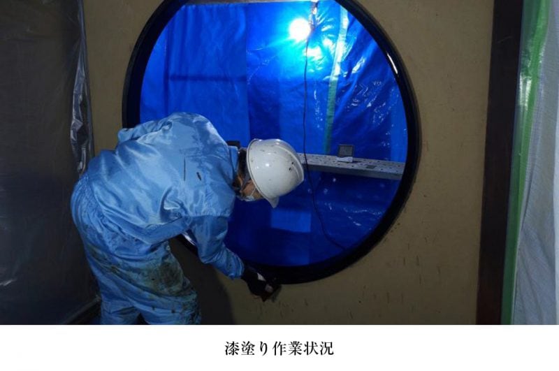 漆塗り作業状況